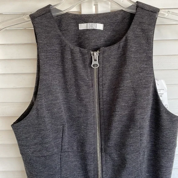 B.B. DAKOTA Gray Sleeveless Bodicon Full zipper front Dress, Size Medium* - Picture 2 of 5